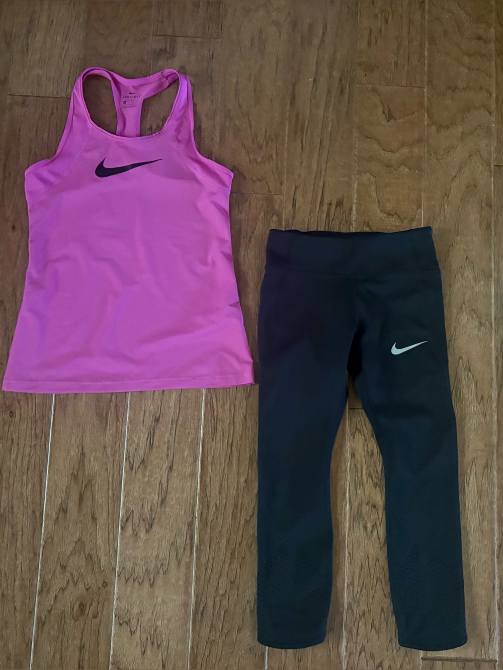 Nike Epic Lux Crop Running Leggings And Racerback Logo Tank Top Lot Size XS - Picture 1 of 15